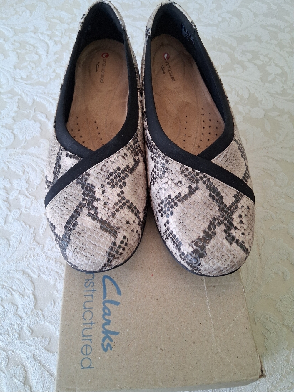 Clarks Cloudsteppers 8 W Flats